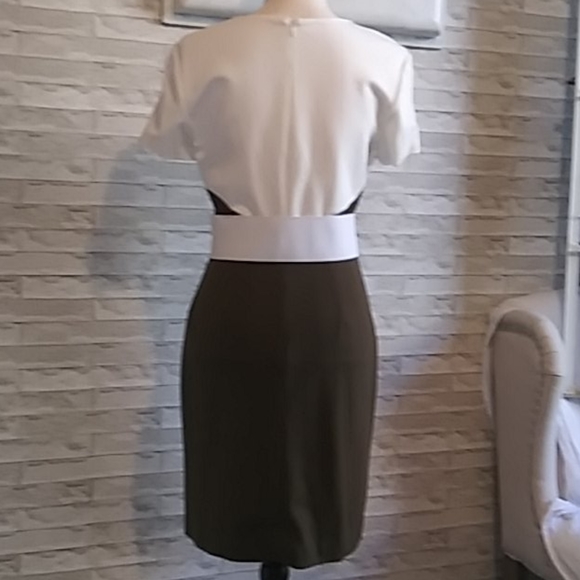 DVF DRESS SIZE 6 - Picture 3 of 7